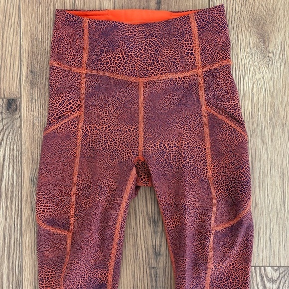 Lululemon Invigorate High Rise Crop Leggings Size 0 In Crackle Glaze Orange 23” - Picture 5 of 8